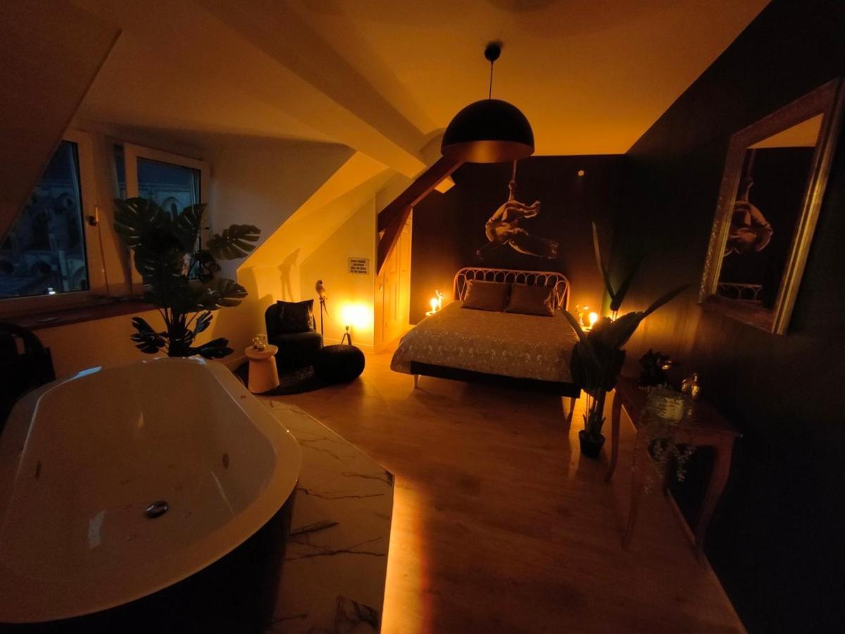 El Circo Gambetta,Sublime Suite Balneo Hypercentre Épernay Exteriör bild